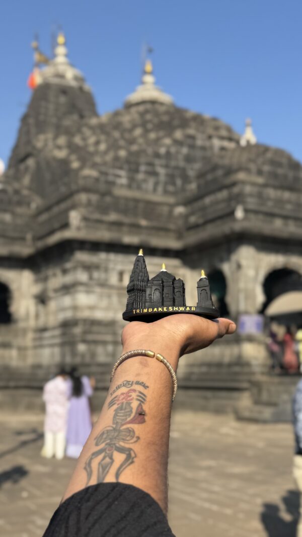 Trimbakeshwar temple miniature statue