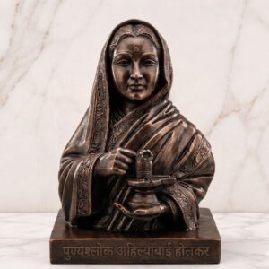 Ahilyabai Holkar Murti – Symbol of Strength, Wisdom & Grace
